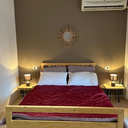 Lungomare Vlore Con Garage Privato 2 Apartman Kültér fotó