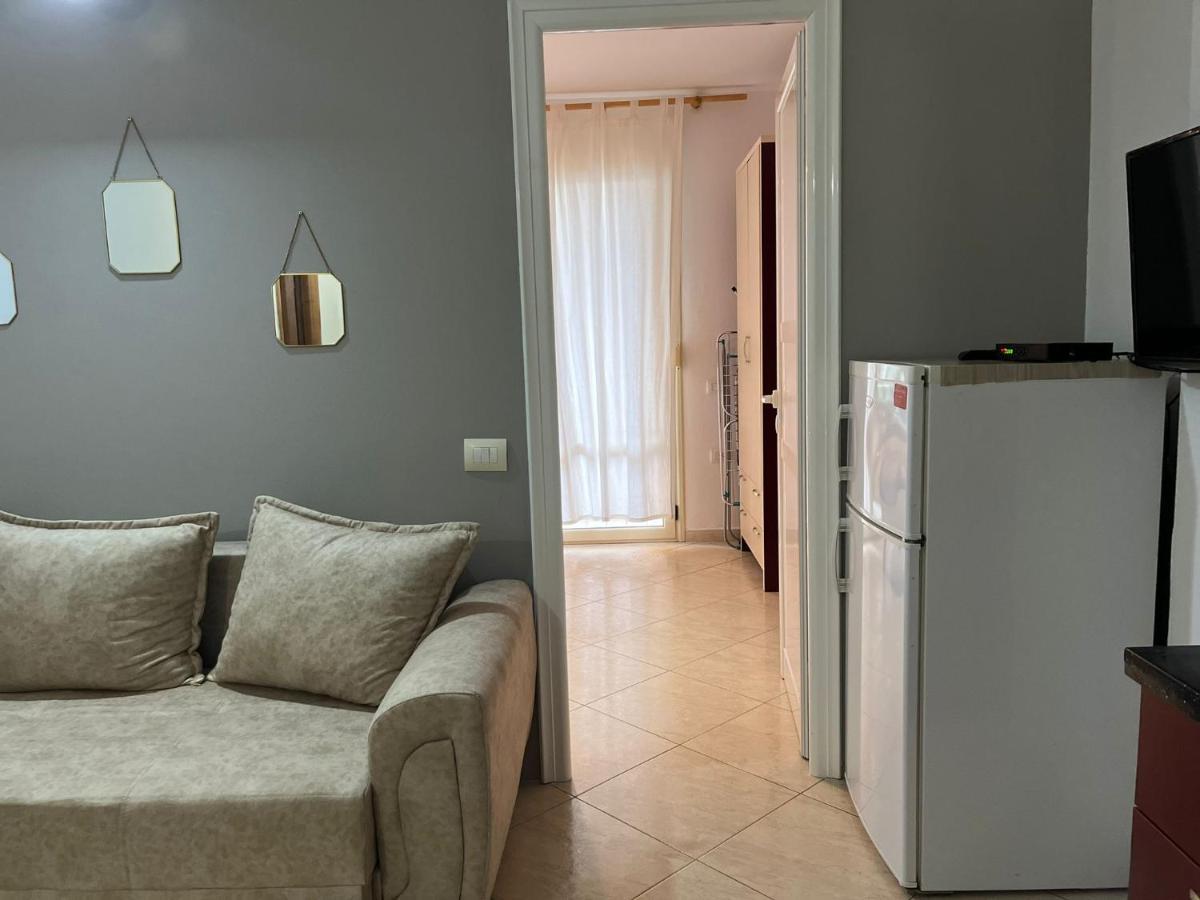 Lungomare Vlore Con Garage Privato 2 Apartman Kültér fotó