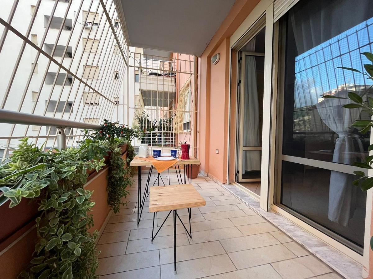 Lungomare Vlore Con Garage Privato 2 Apartman Kültér fotó